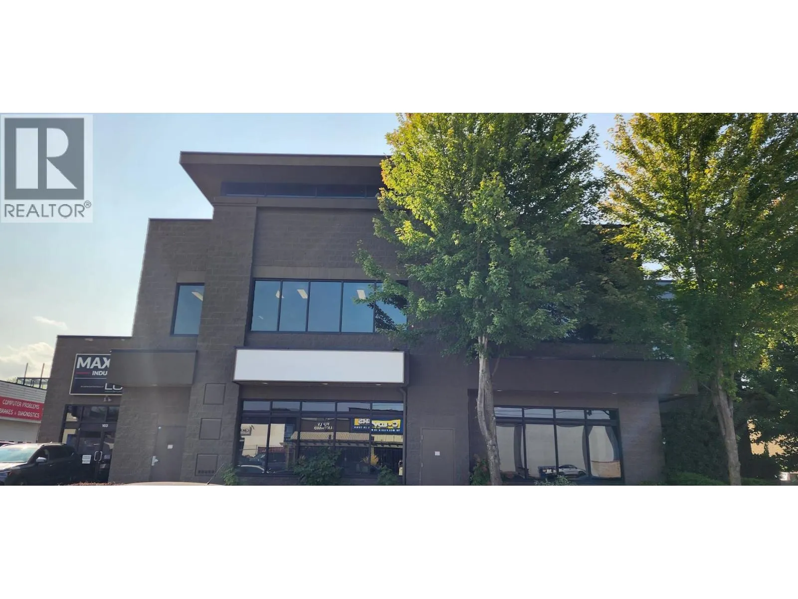 2500 53 Avenue Unit# 102