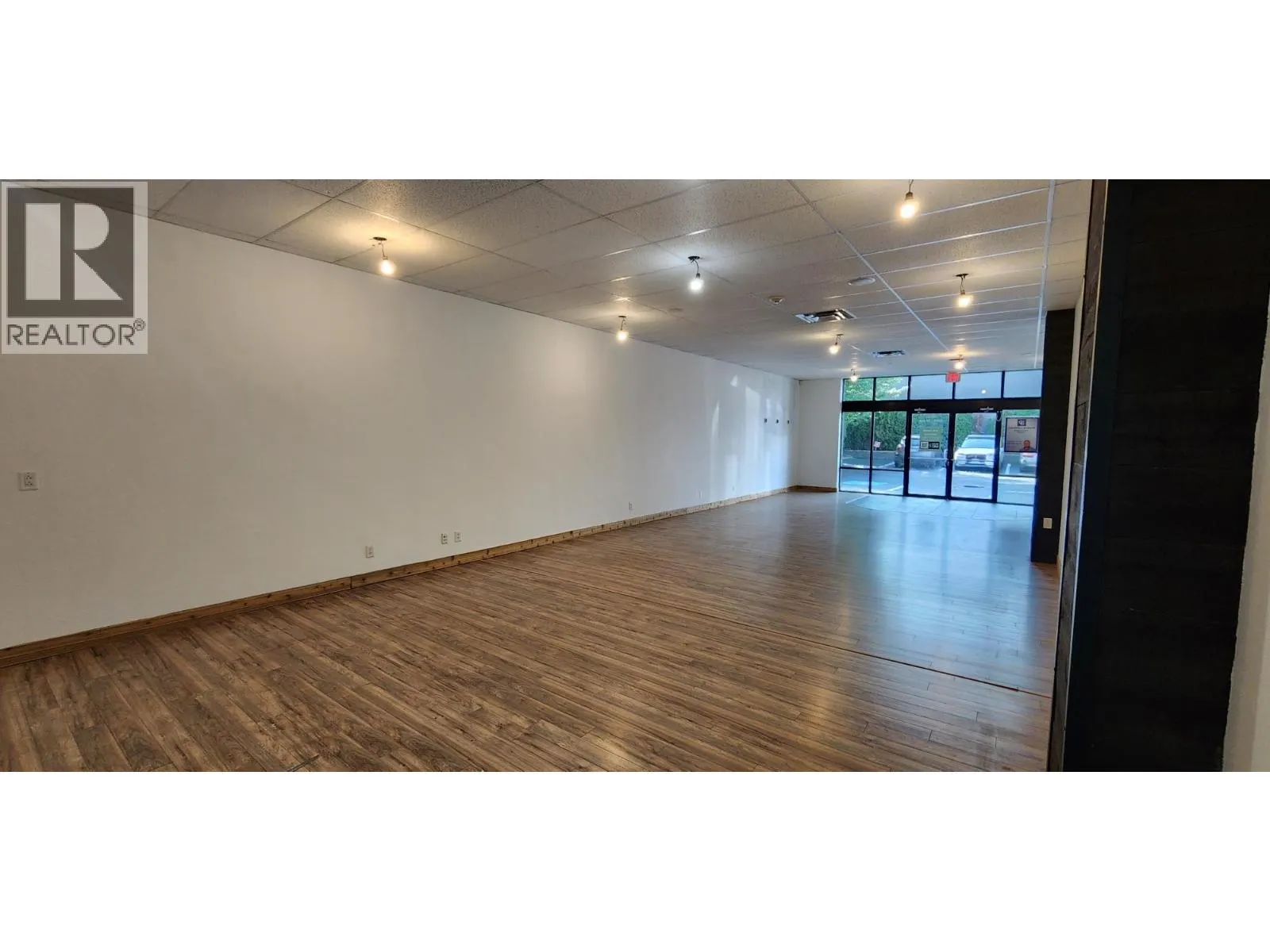 2500 53 Avenue Unit# 102