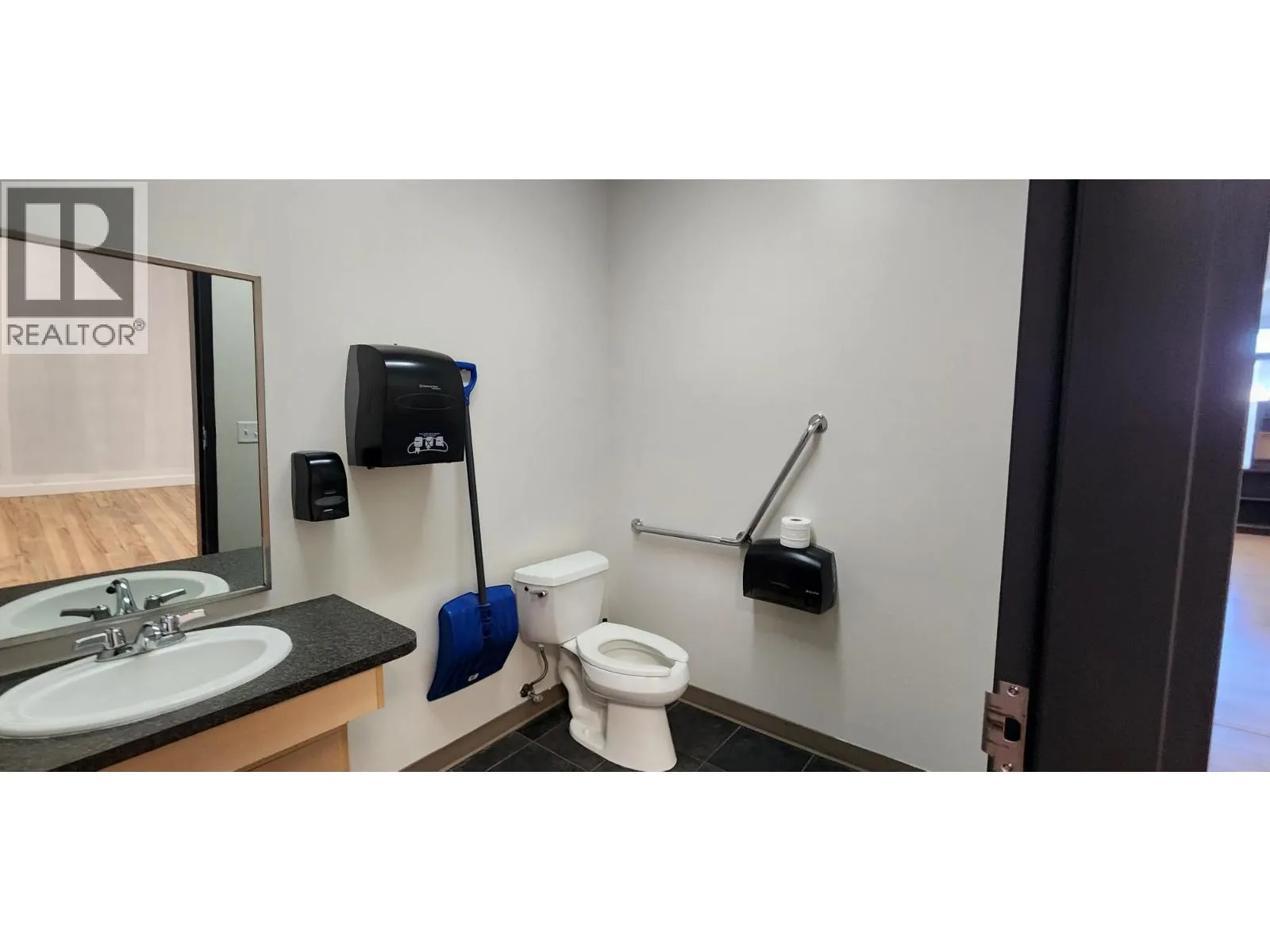 2500 53 Avenue Unit# 102