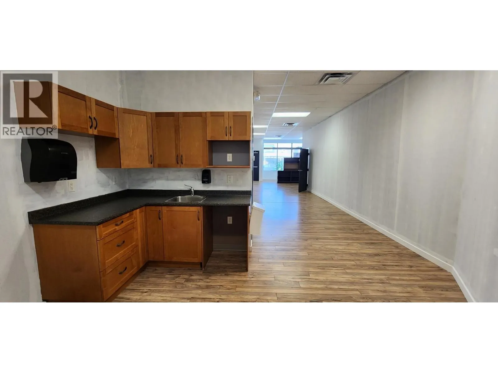 2500 53 Avenue Unit# 102