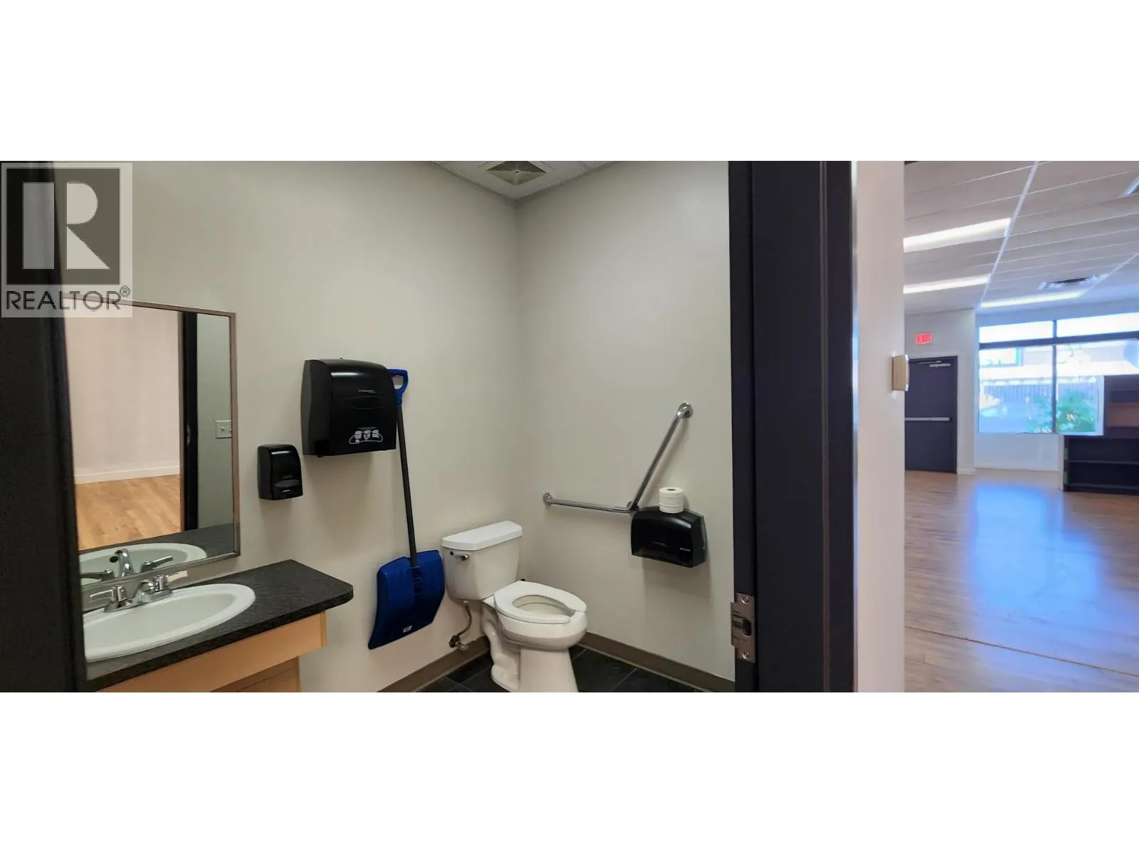 2500 53 Avenue Unit# 102