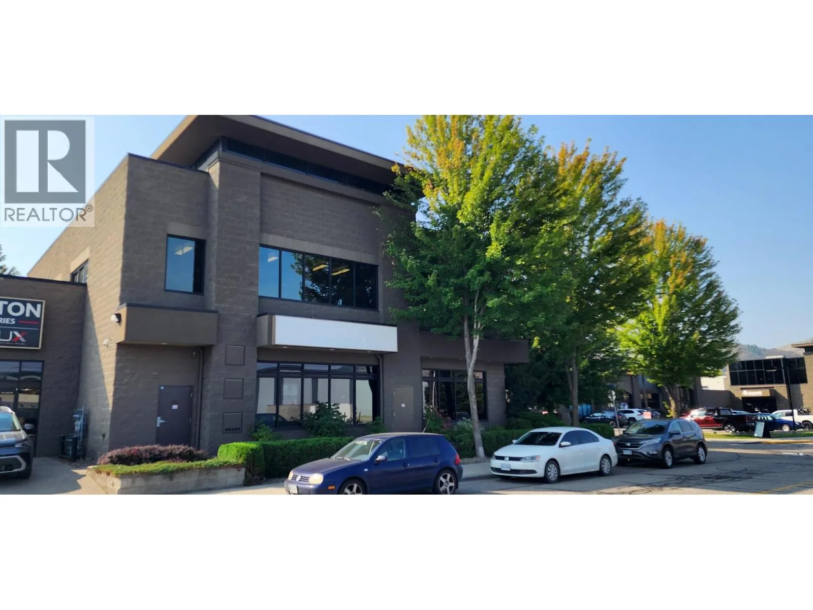 2500 53 Avenue Unit# 102