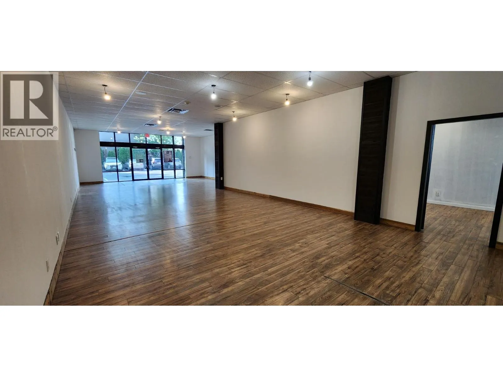 2500 53 Avenue Unit# 102