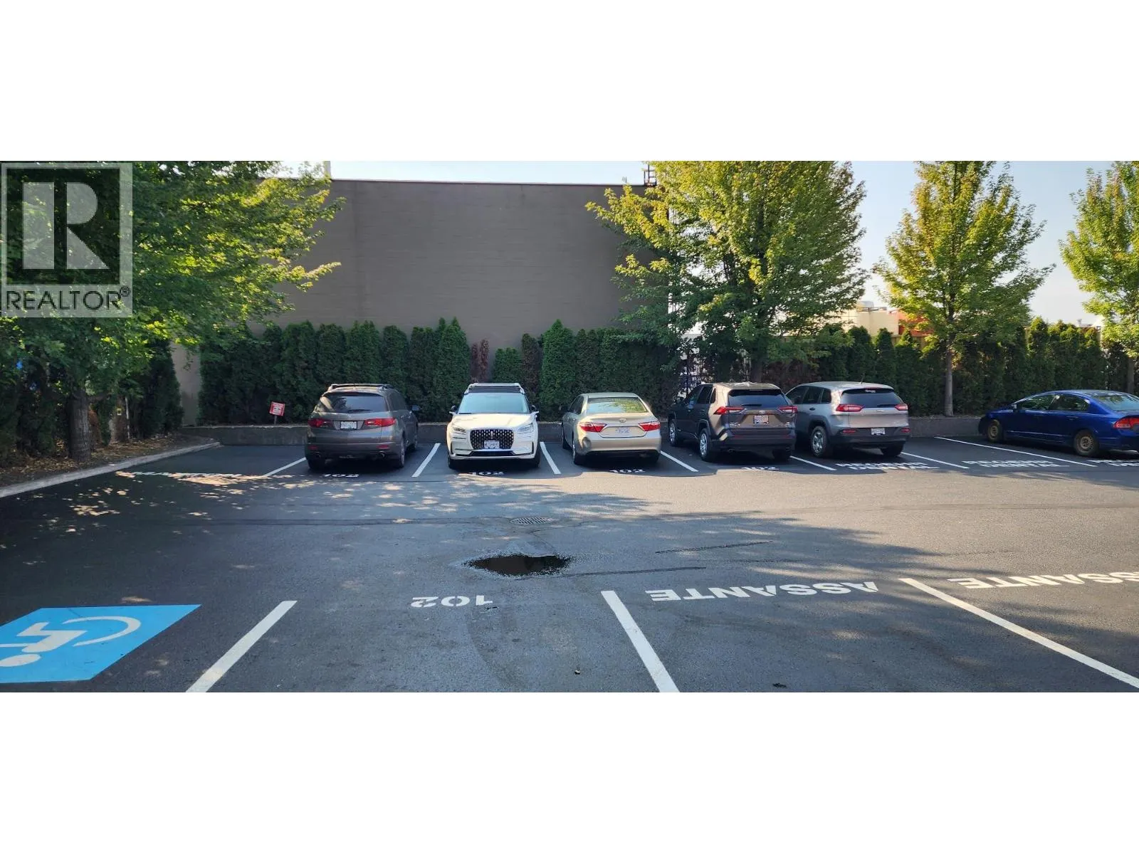 2500 53 Avenue Unit# 102