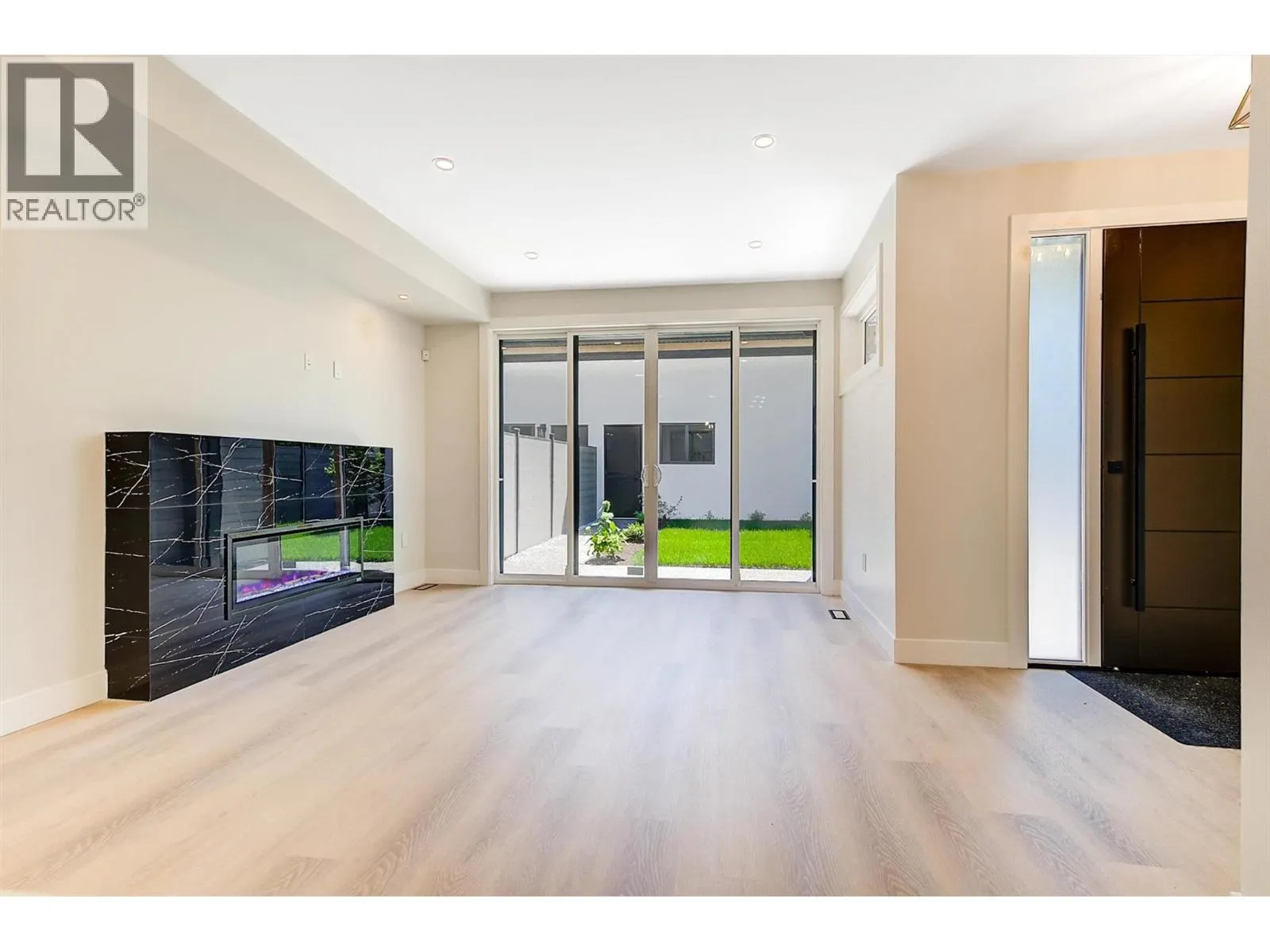 839 Lawson Avenue Unit# 3