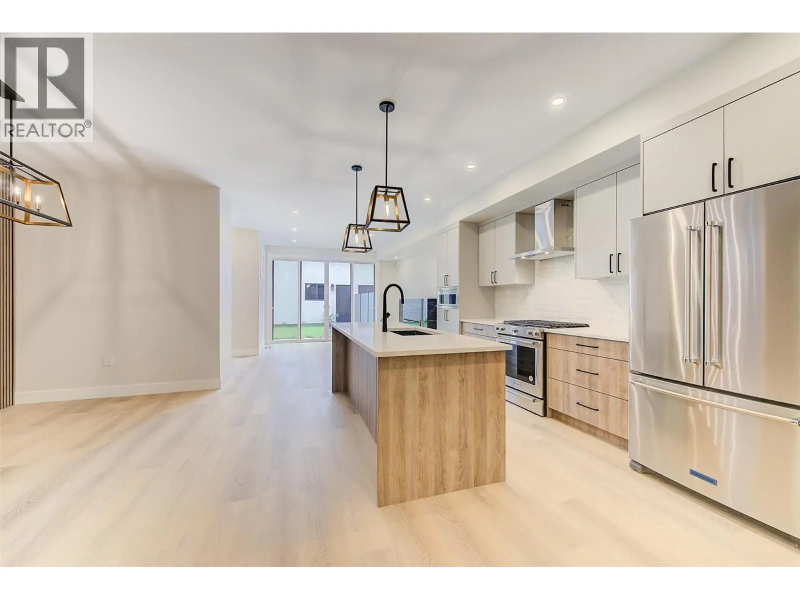 839 Lawson Avenue Unit# 4
