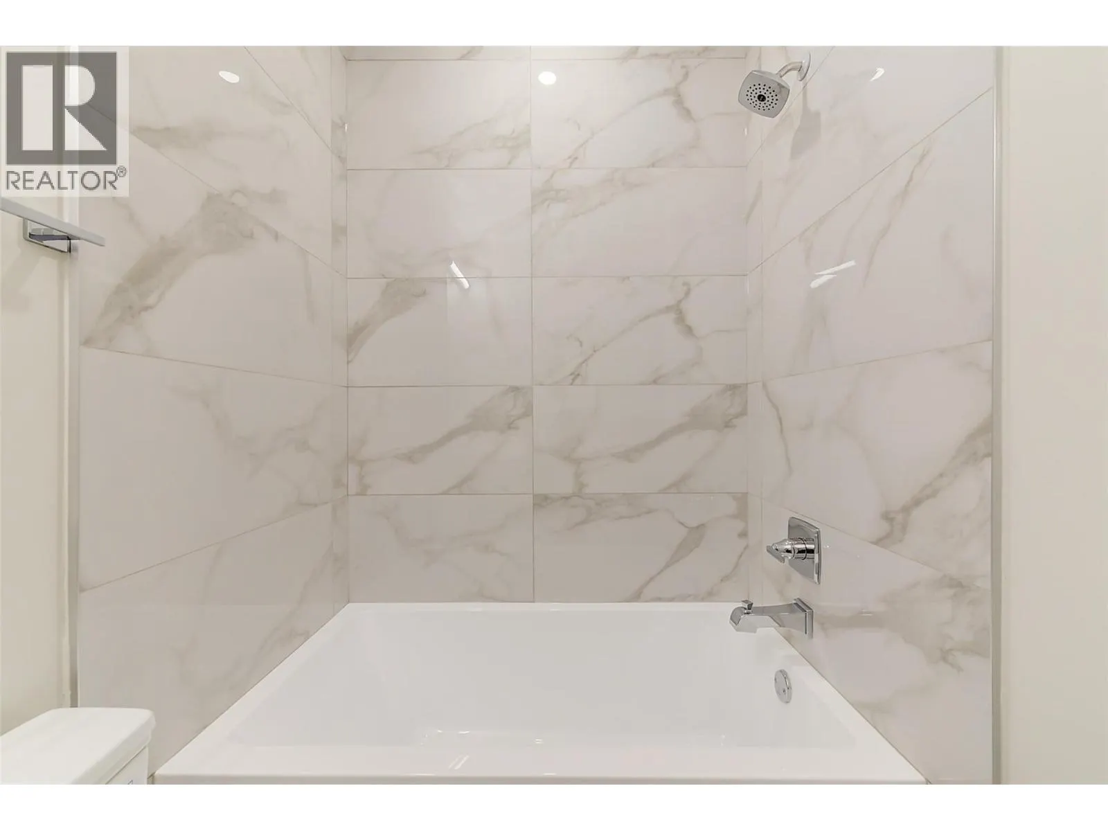 839 Lawson Avenue Unit# 4