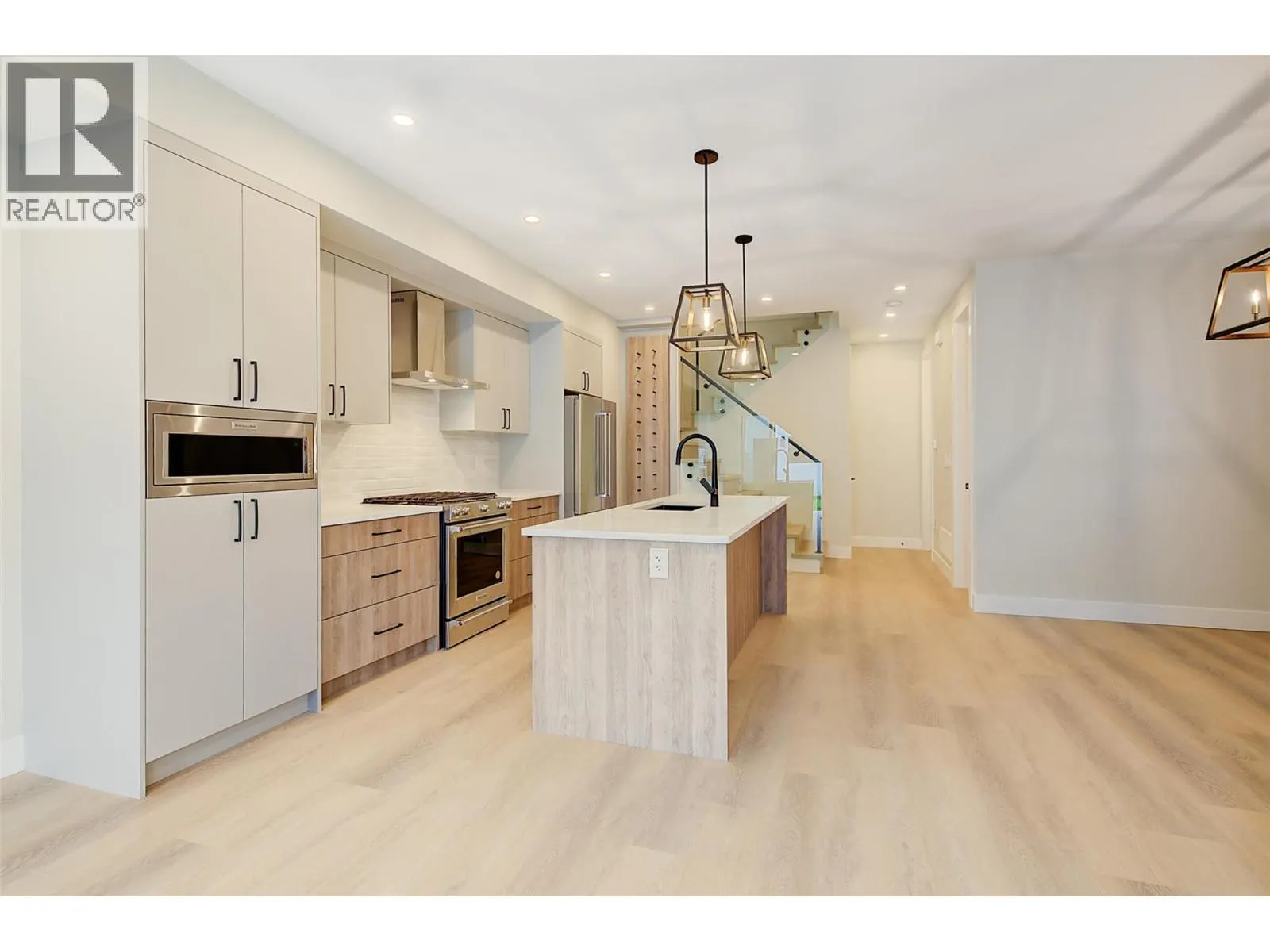839 Lawson Avenue Unit# 4