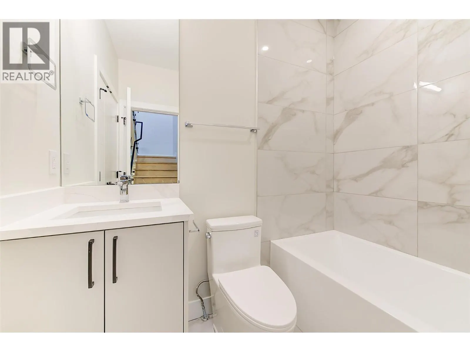 839 Lawson Avenue Unit# 4