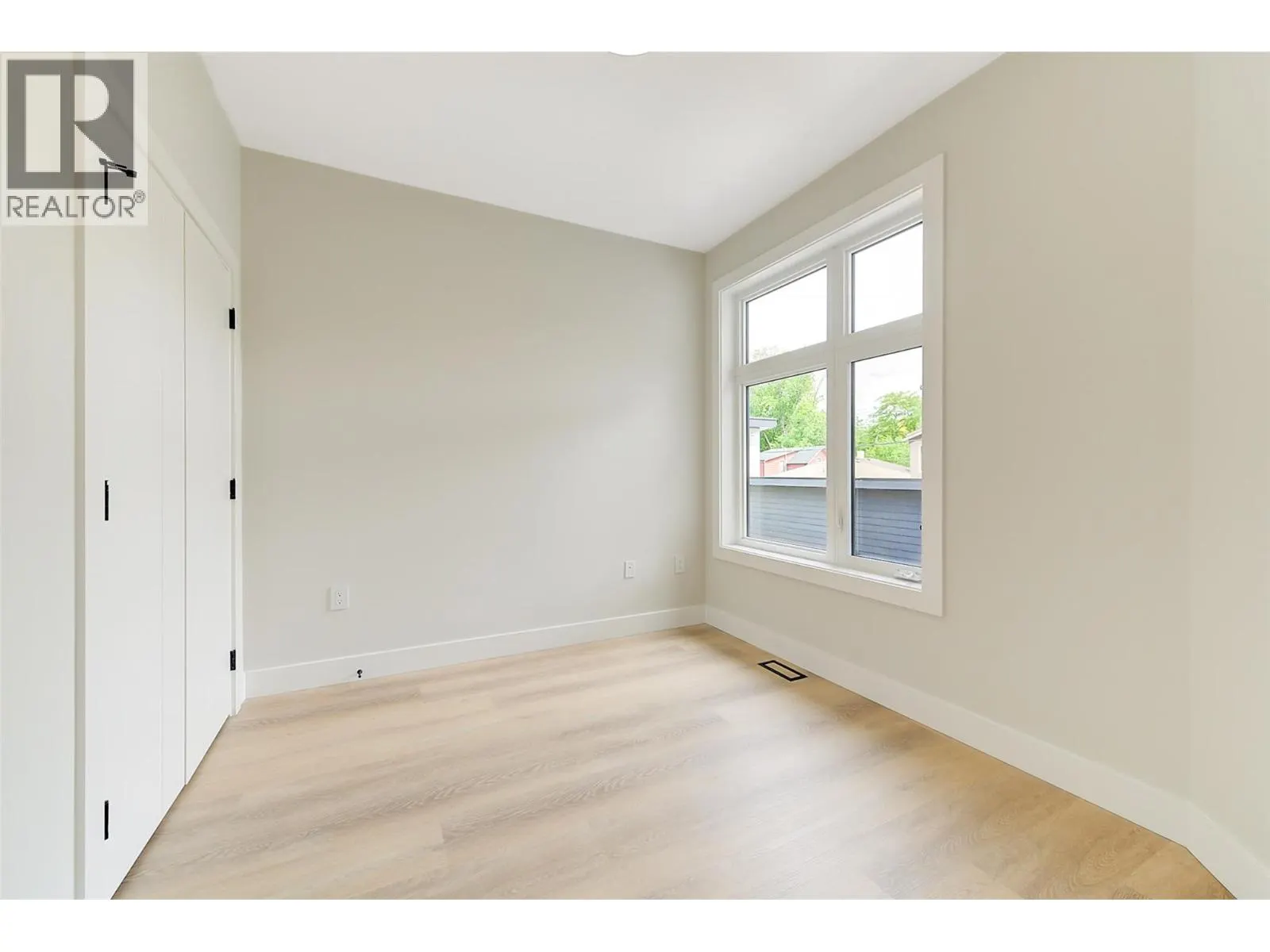 839 Lawson Avenue Unit# 4