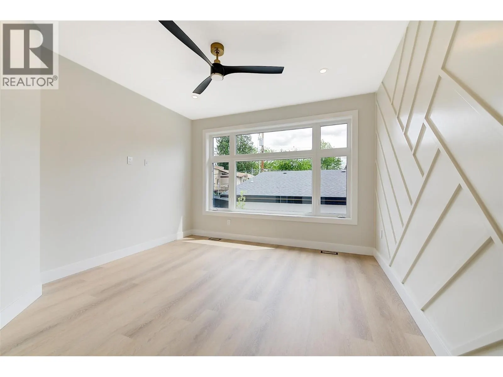 839 Lawson Avenue Unit# 4