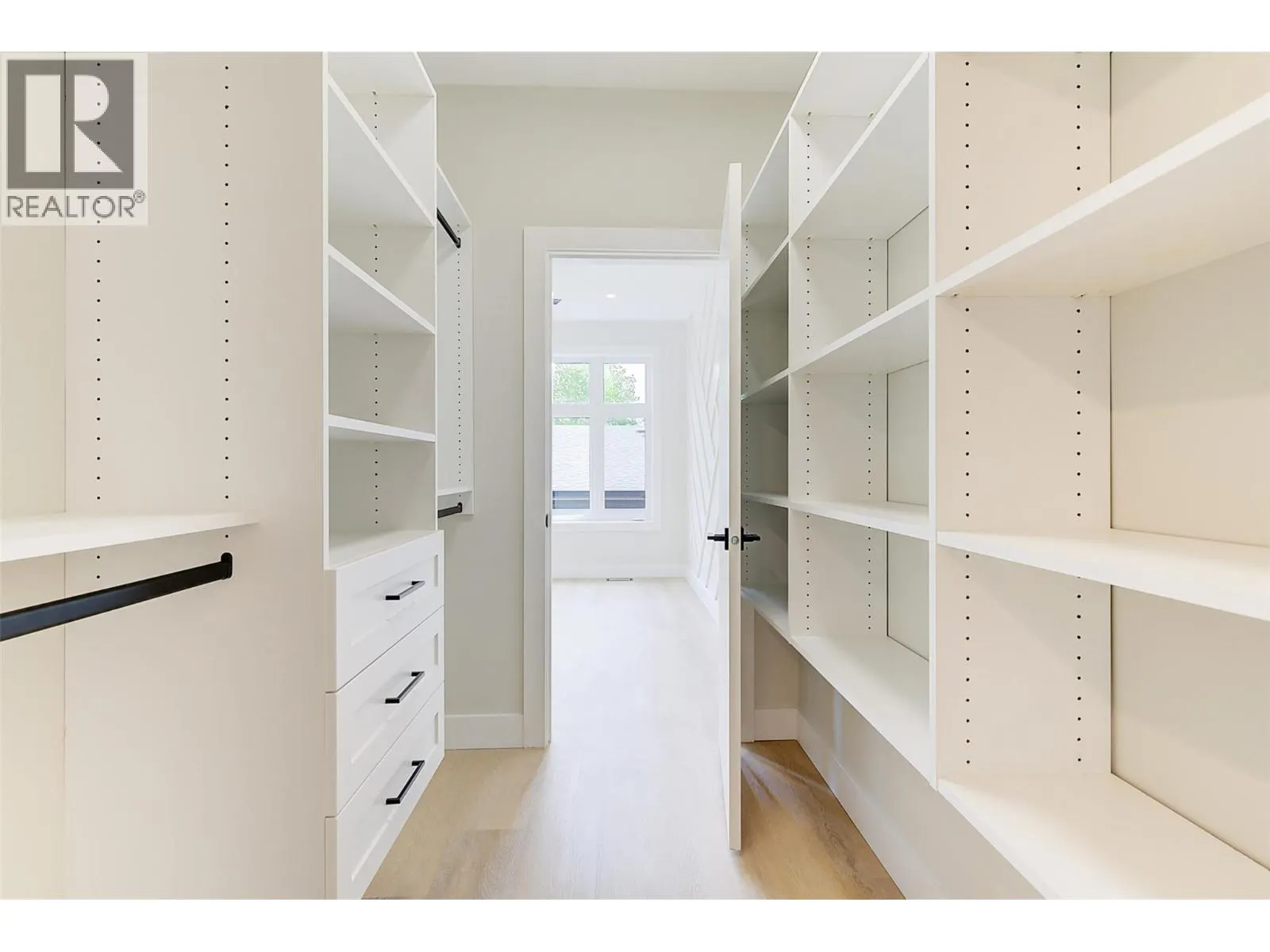 839 Lawson Avenue Unit# 4