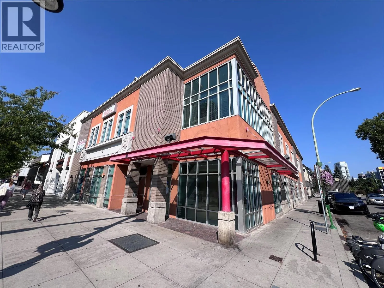 384 Bernard Avenue