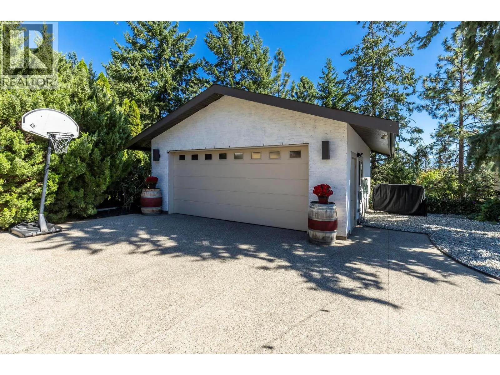 2415 Tallus Ridge Drive
