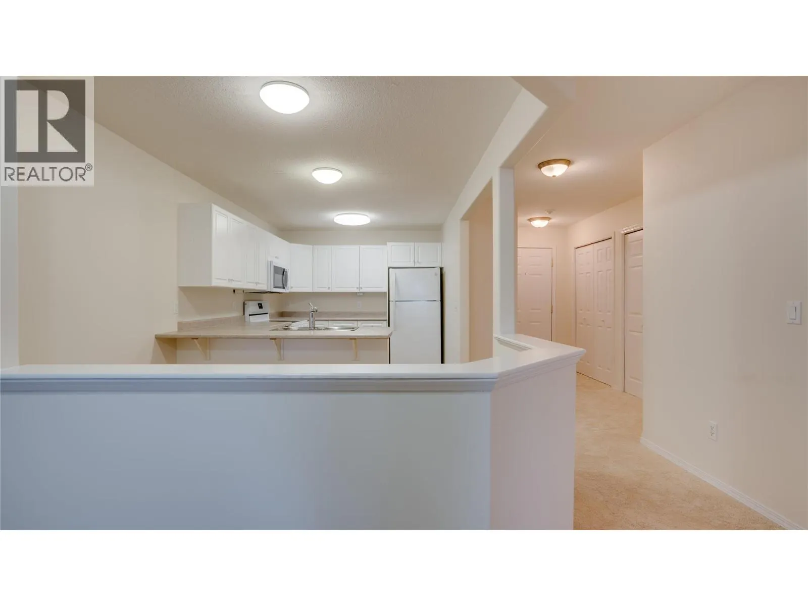 555 Houghton Road Unit# 115