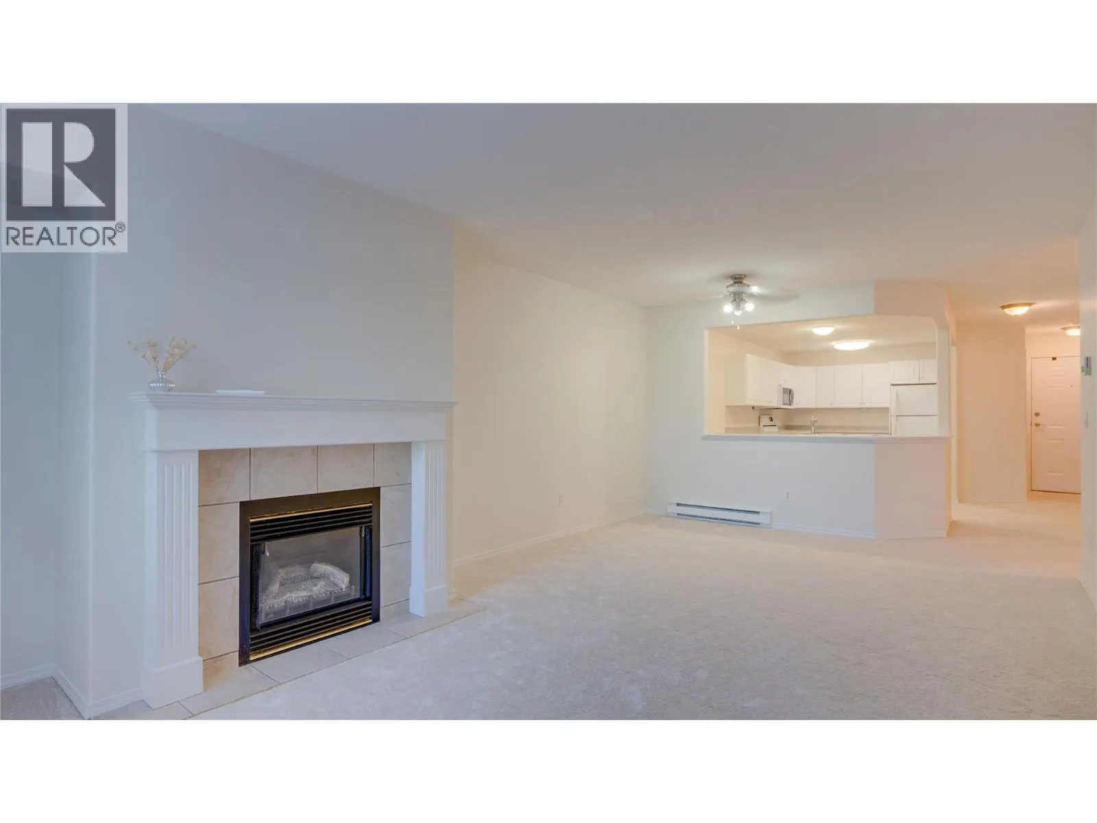 555 Houghton Road Unit# 115