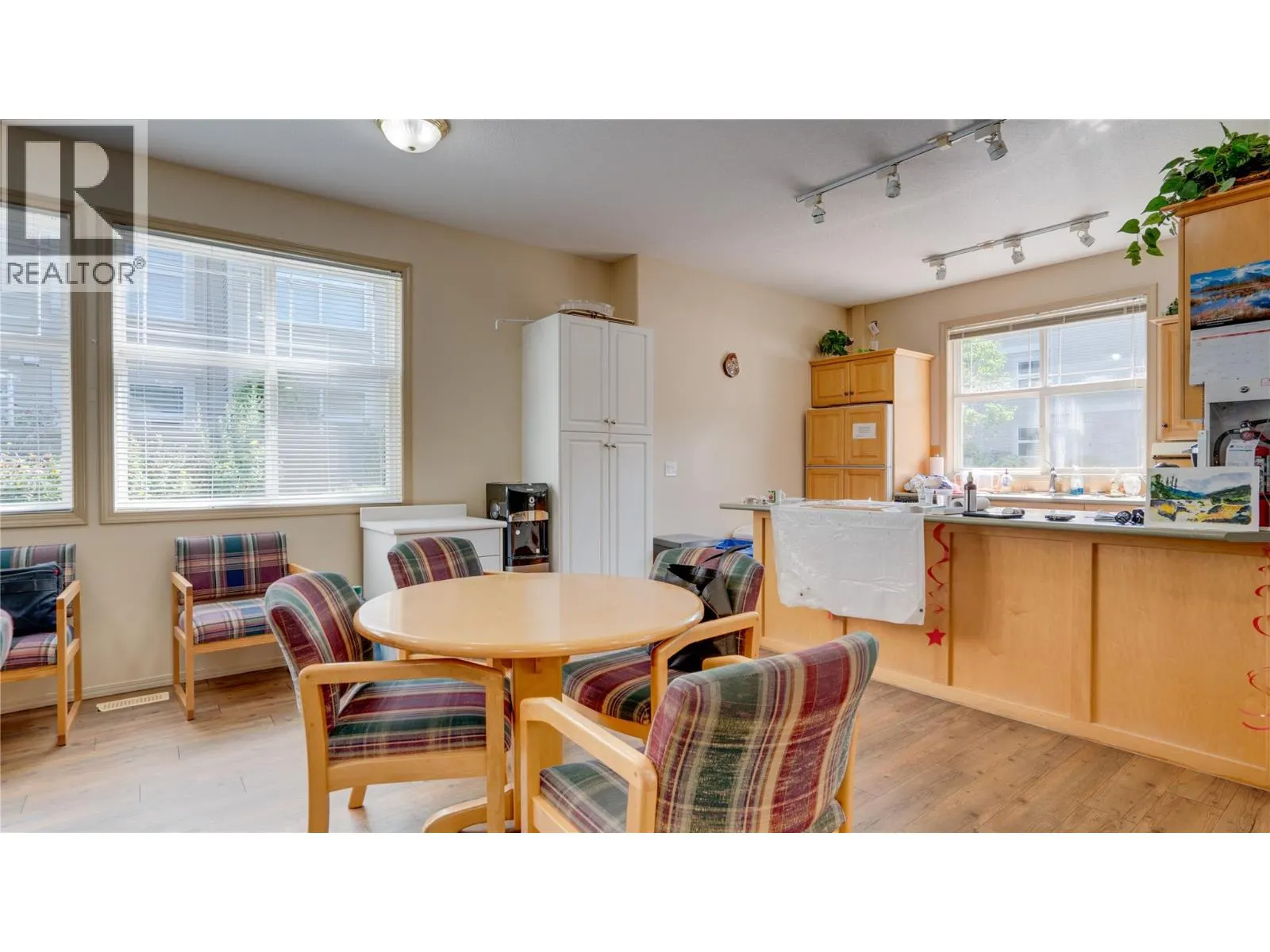 555 Houghton Road Unit# 115