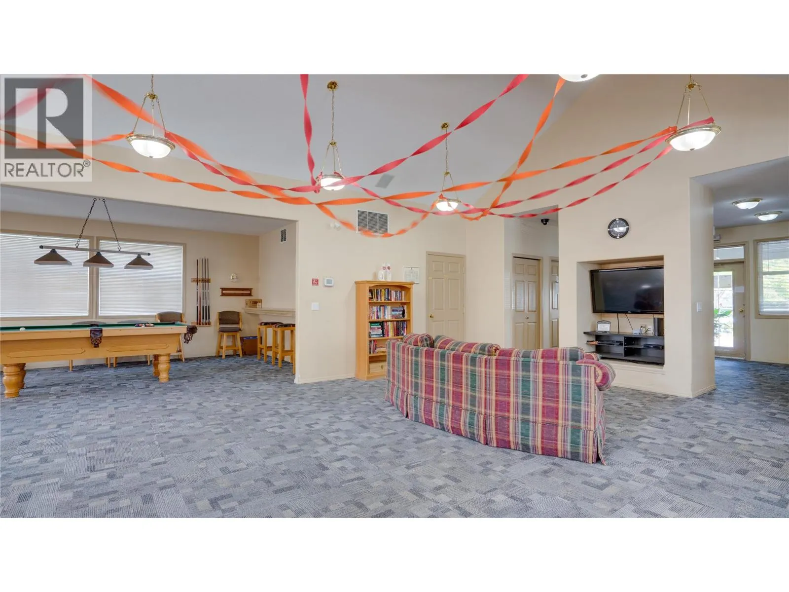 555 Houghton Road Unit# 115