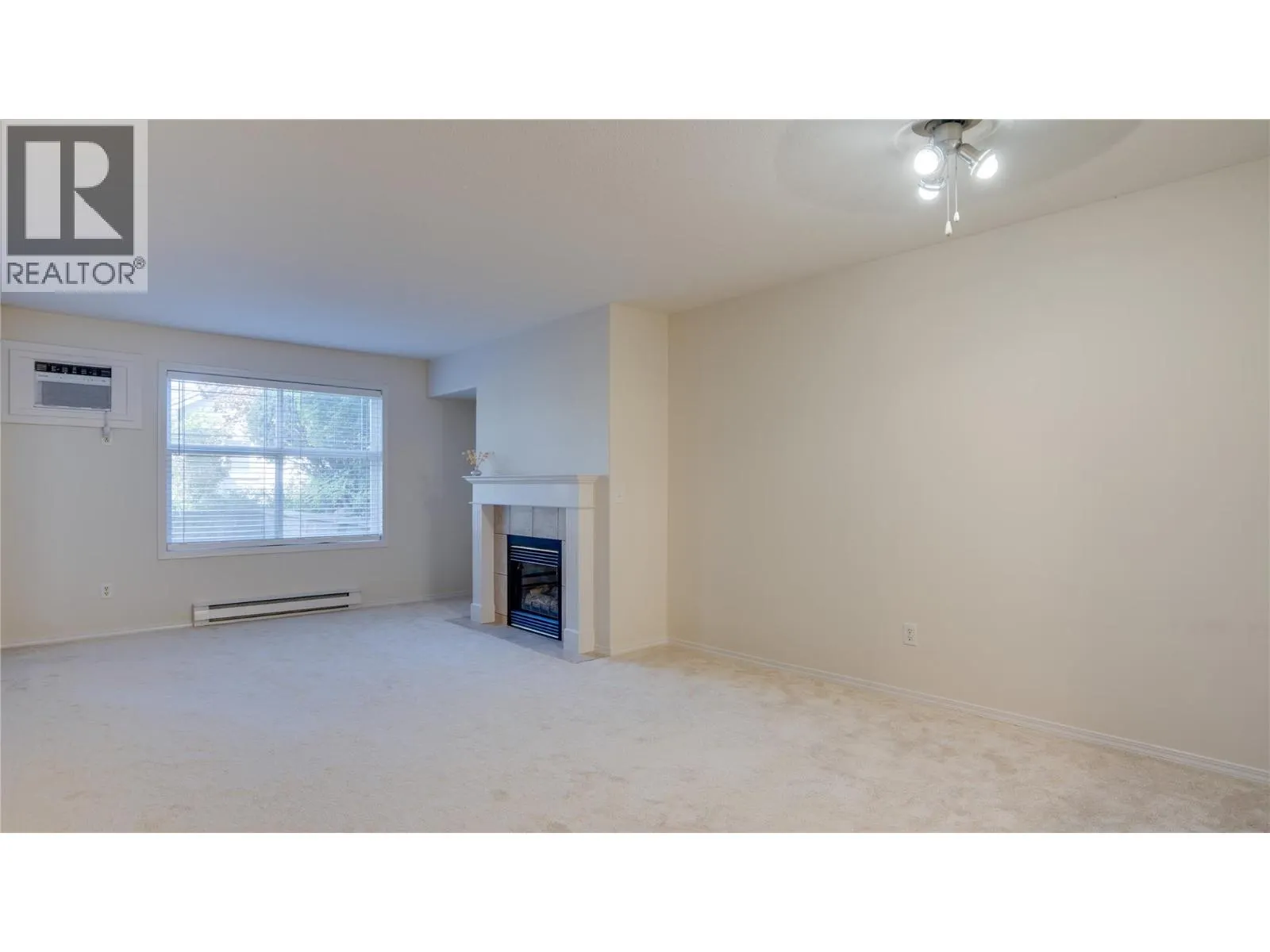 555 Houghton Road Unit# 115