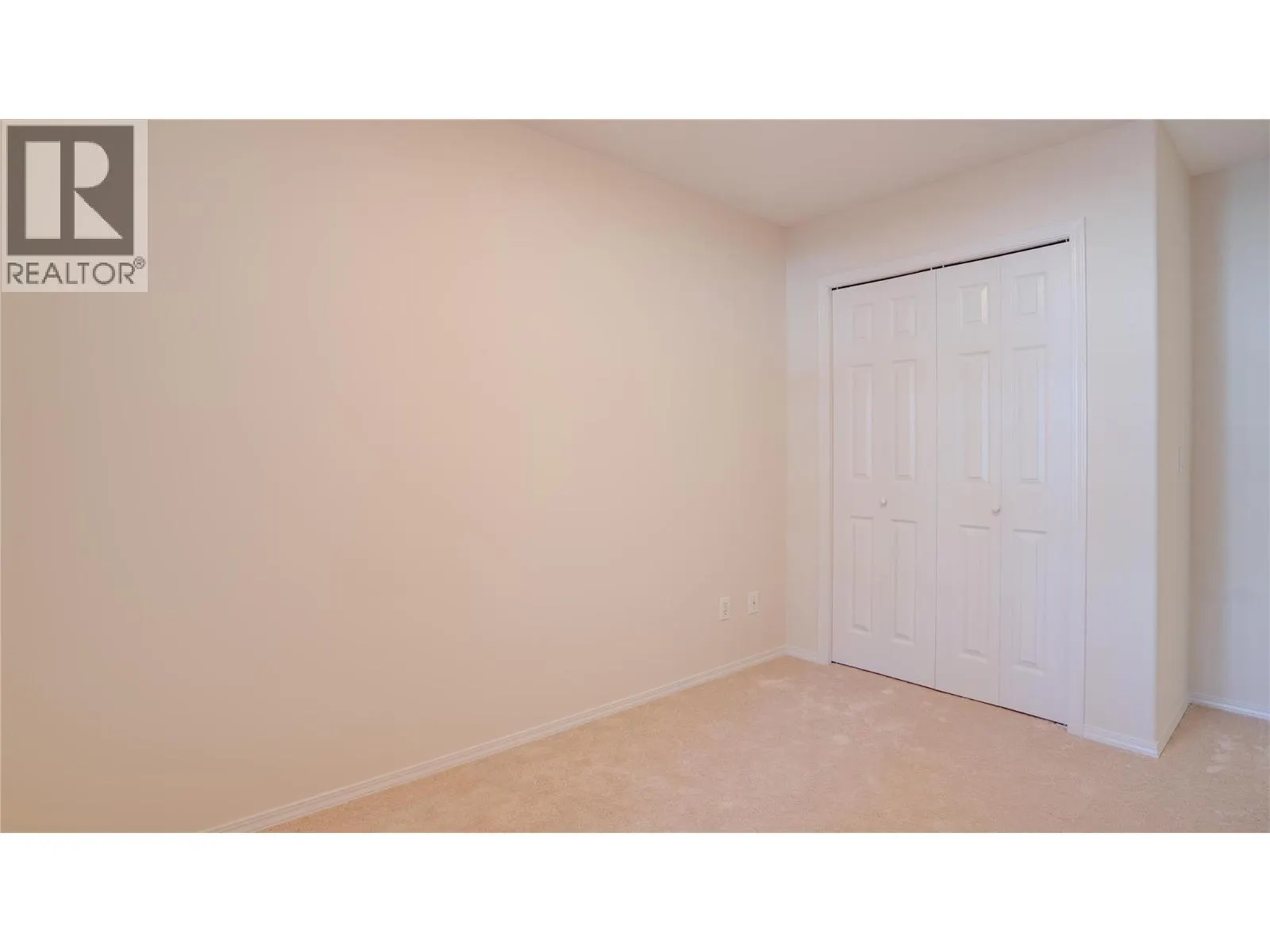 555 Houghton Road Unit# 115