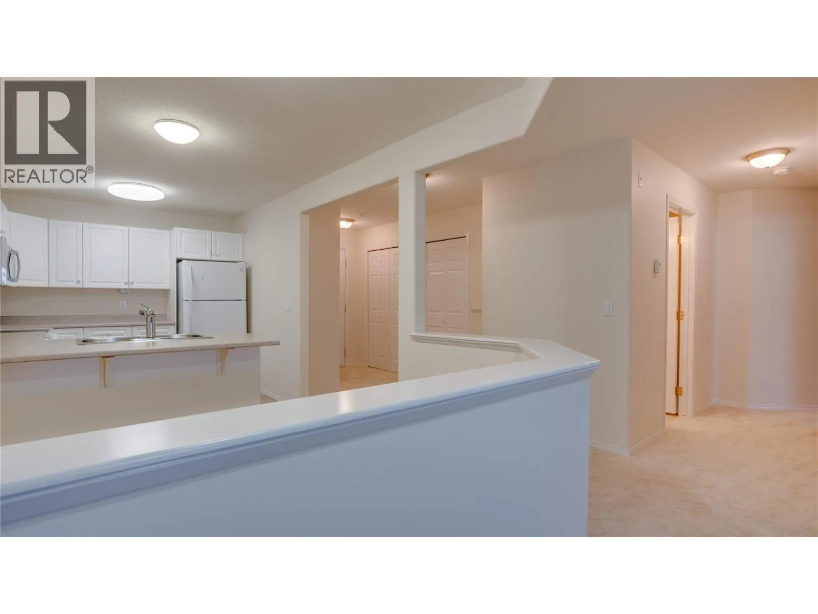 555 Houghton Road Unit# 115