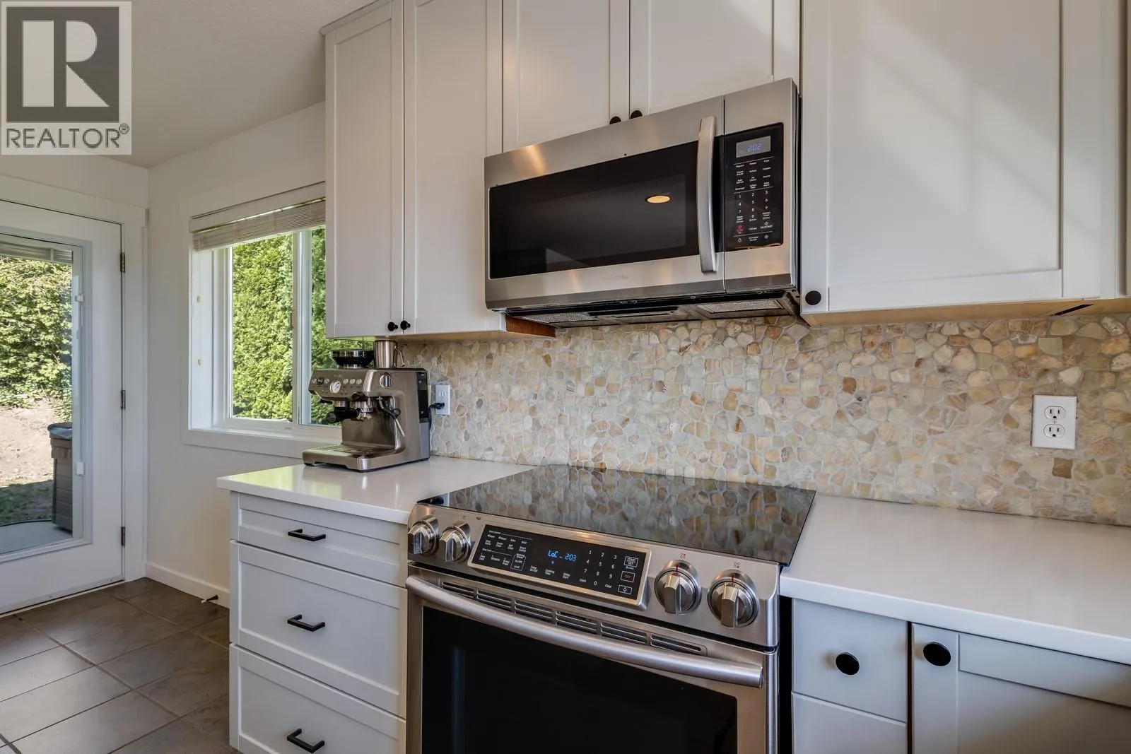 2838 Summerview Place