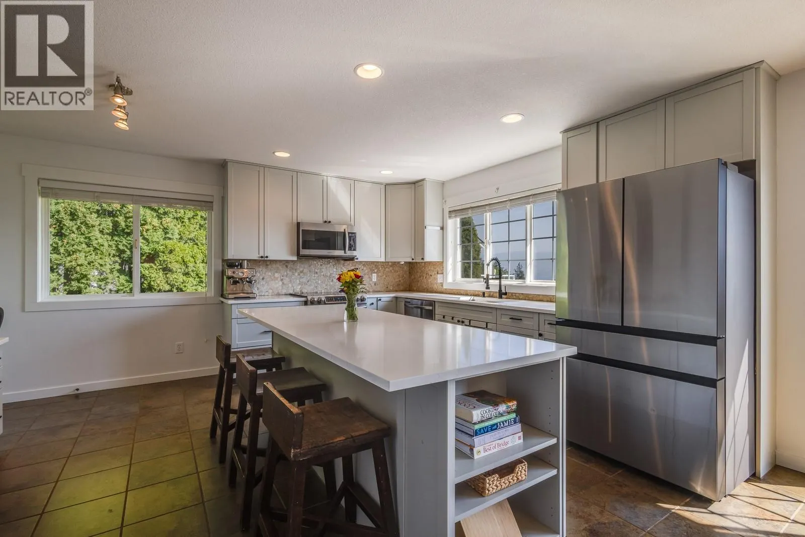 2838 Summerview Place