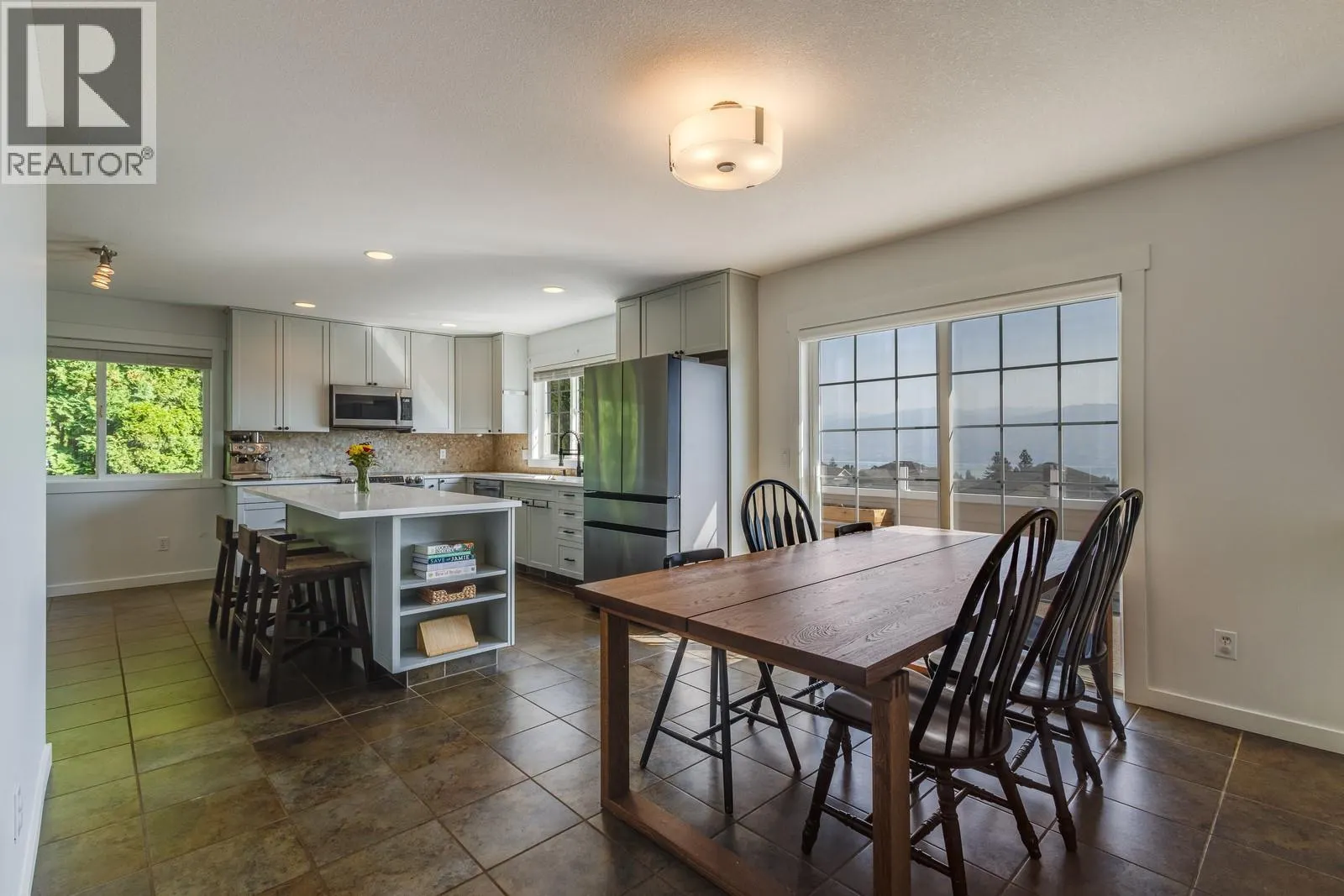 2838 Summerview Place