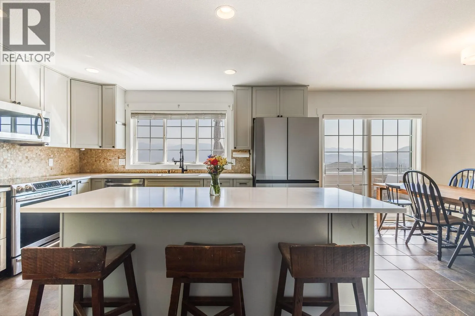 2838 Summerview Place