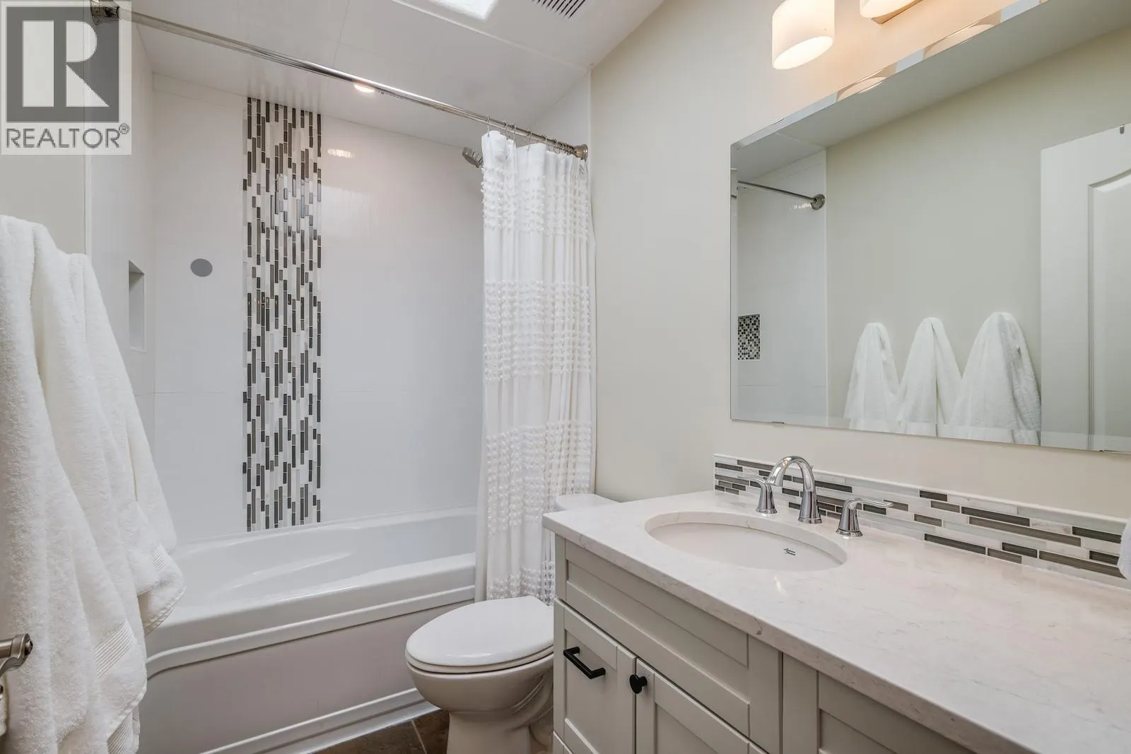 2838 Summerview Place