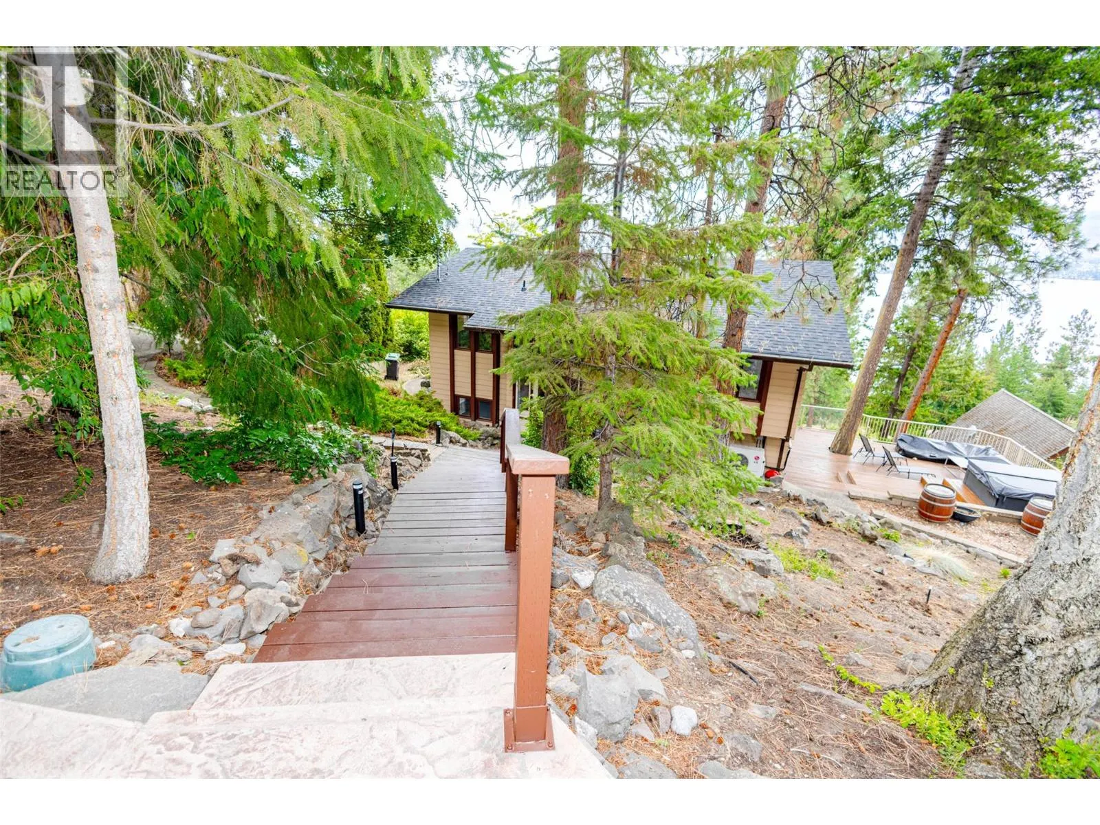 2771 Lakeridge Road