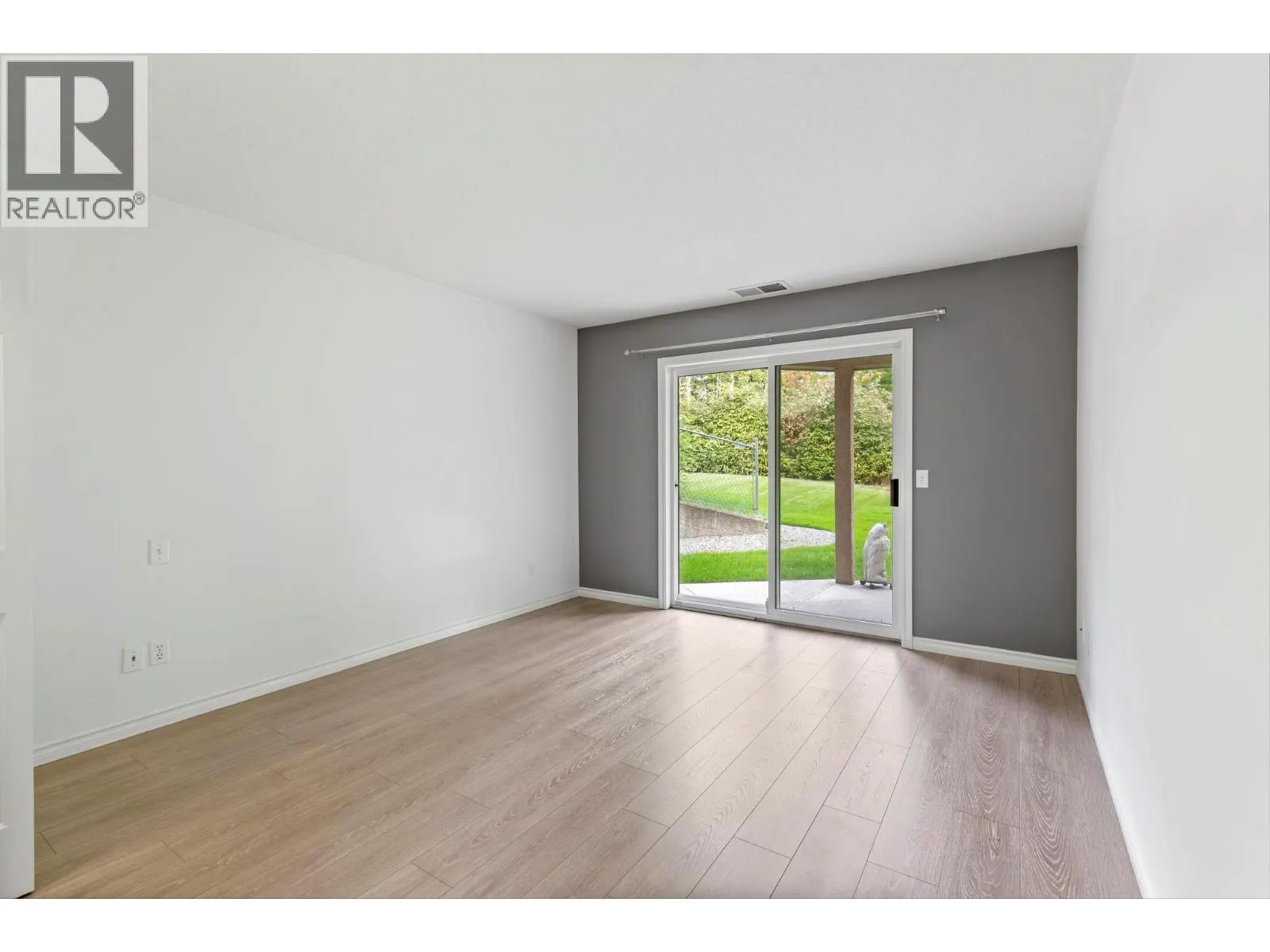 265 Snowsell Street Unit# 101