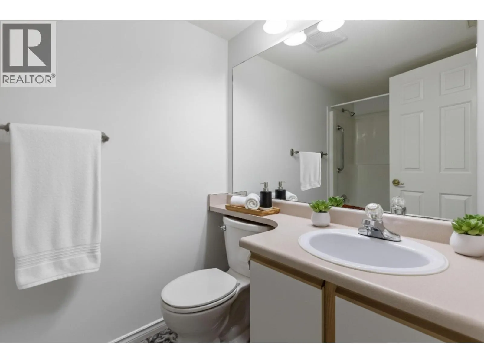 265 Snowsell Street Unit# 101