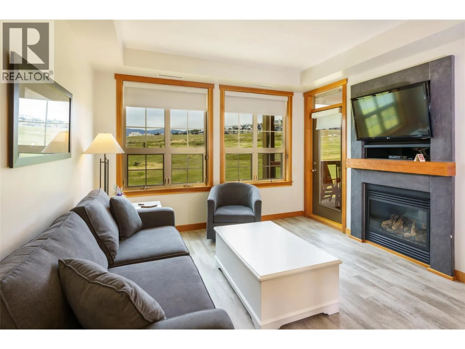 105 Village Centre Court Unit# 324