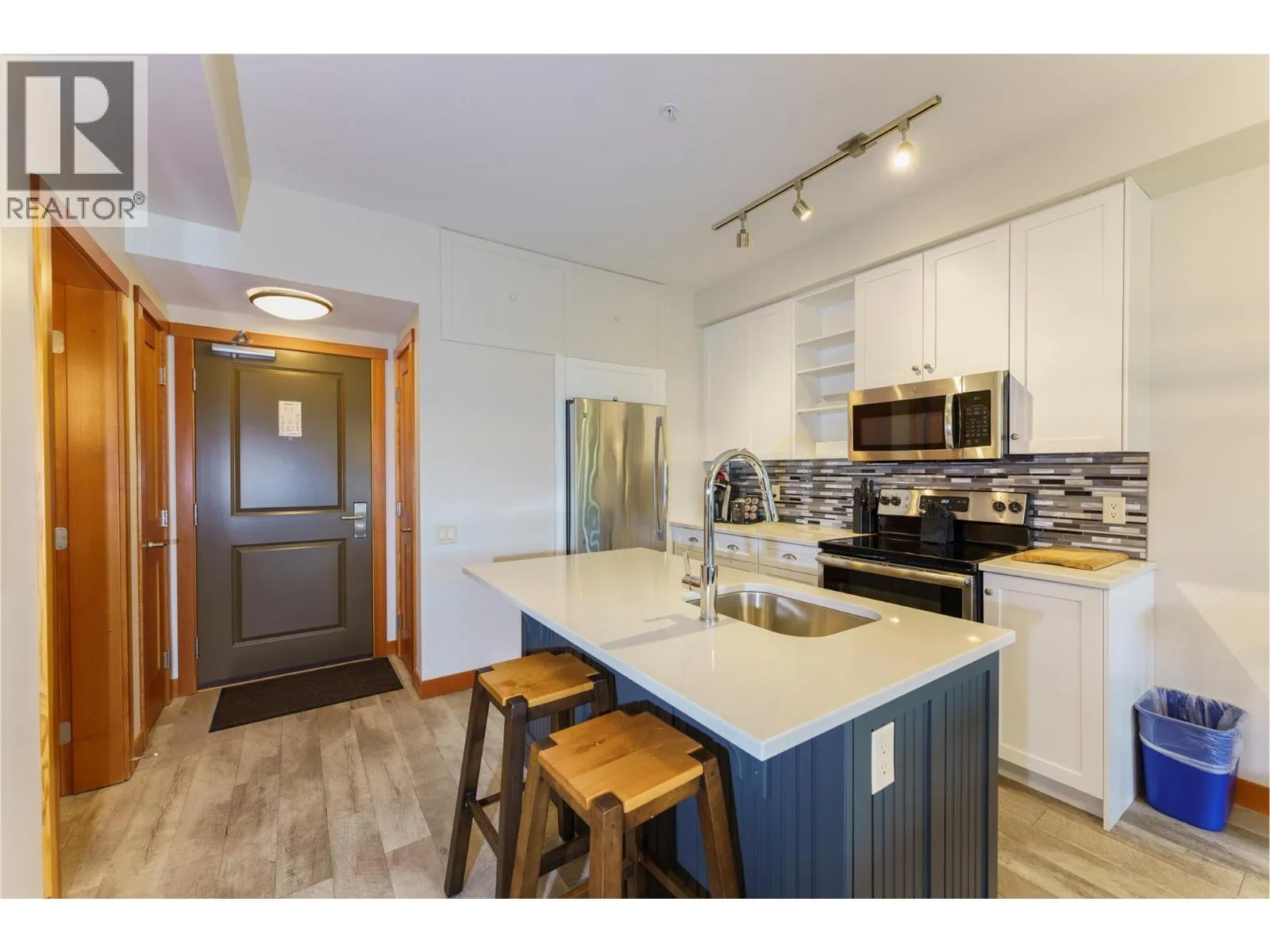 105 Village Centre Court Unit# 324