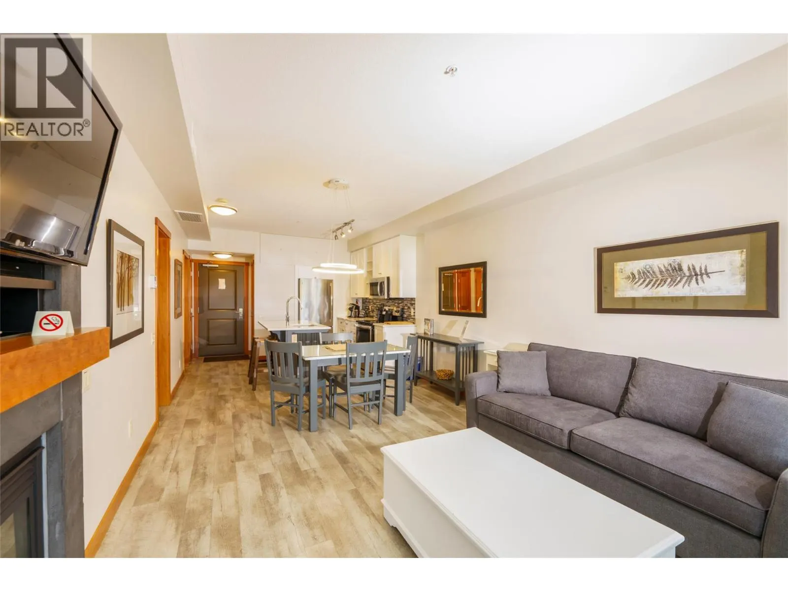 105 Village Centre Court Unit# 324