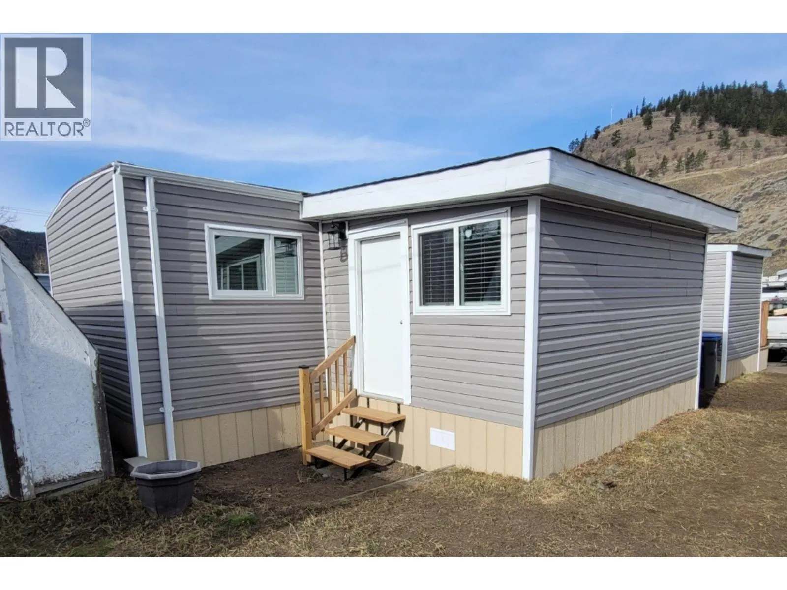 1401 NICOLA Avenue Unit# 4