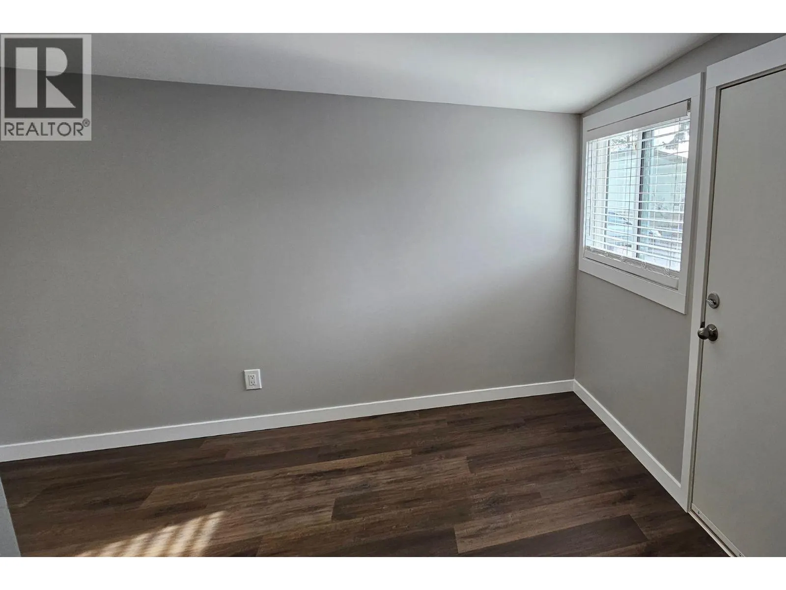 1401 NICOLA Avenue Unit# 4