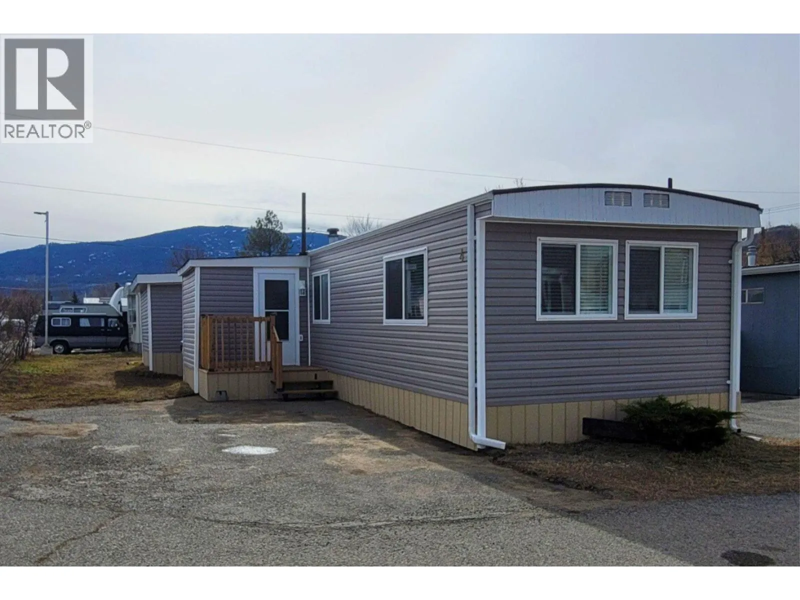 1401 NICOLA Avenue Unit# 4