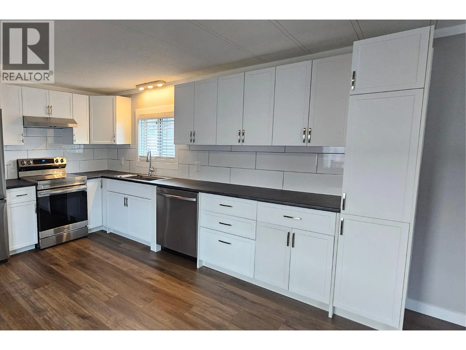 1401 NICOLA Avenue Unit# 4