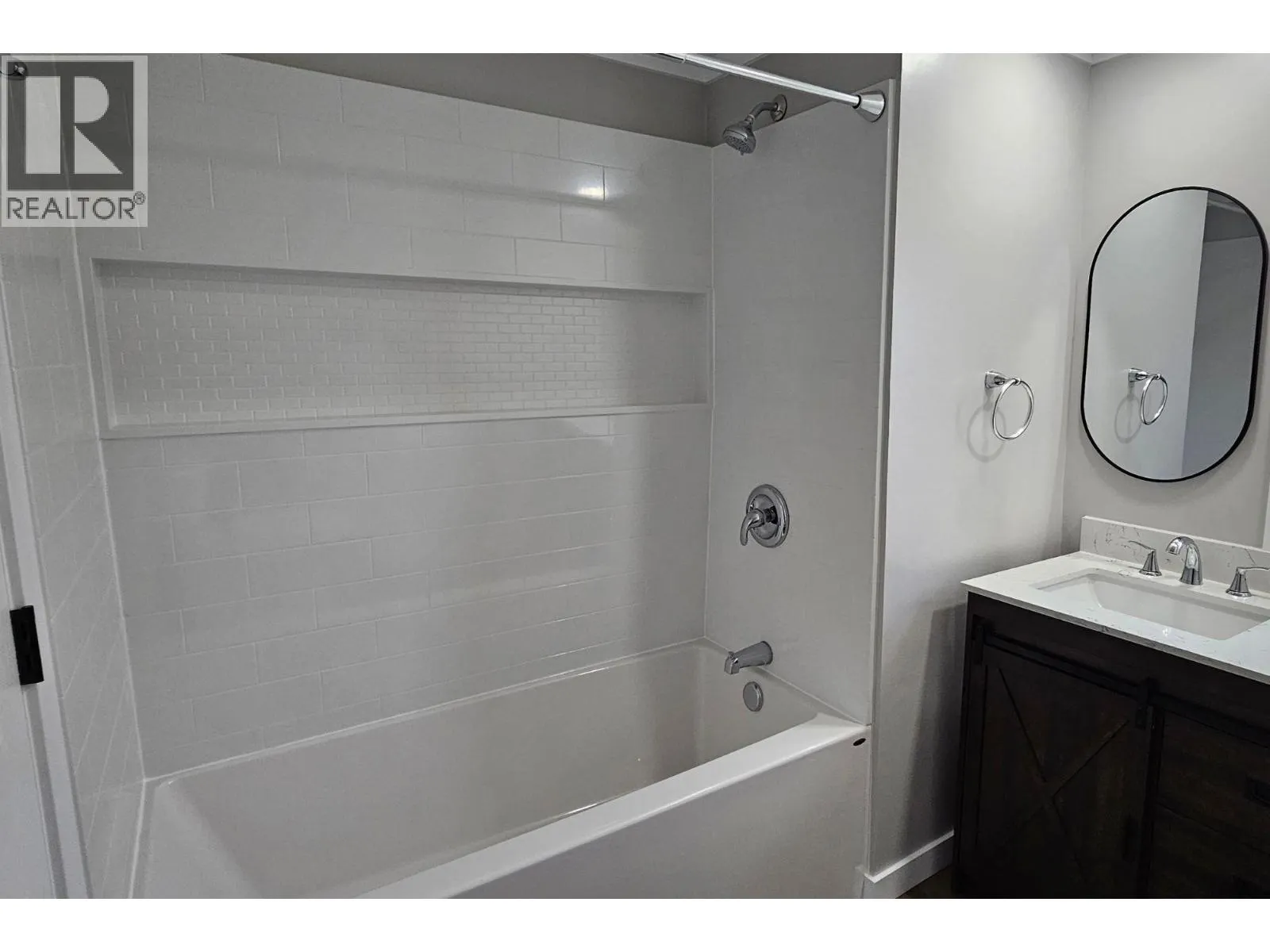1401 NICOLA Avenue Unit# 4