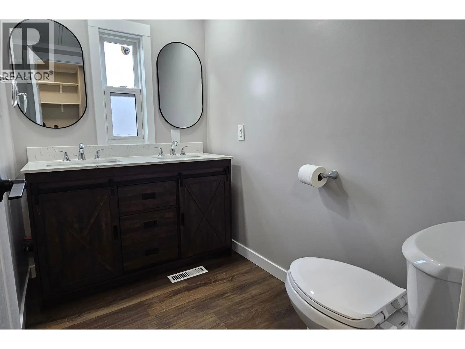 1401 NICOLA Avenue Unit# 4
