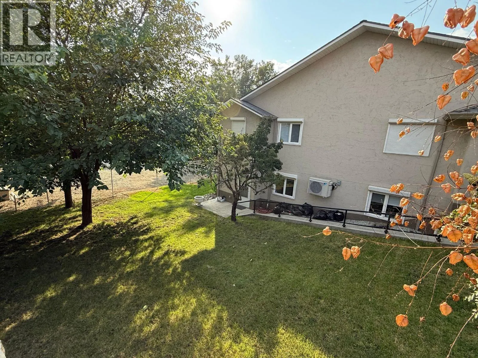 1009 Hudson Road