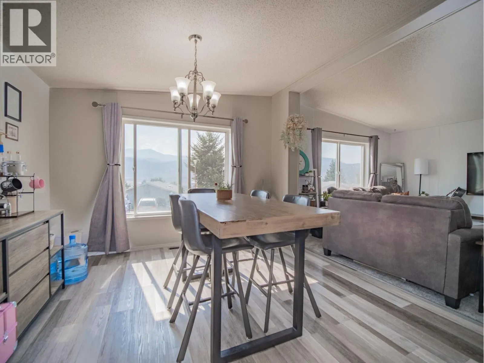 3099 SHUSWAP  E Road Unit# 52
