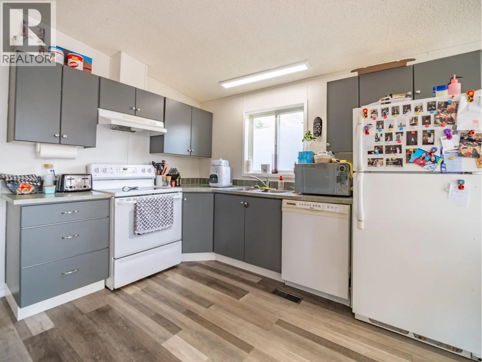 3099 SHUSWAP  E Road Unit# 52
