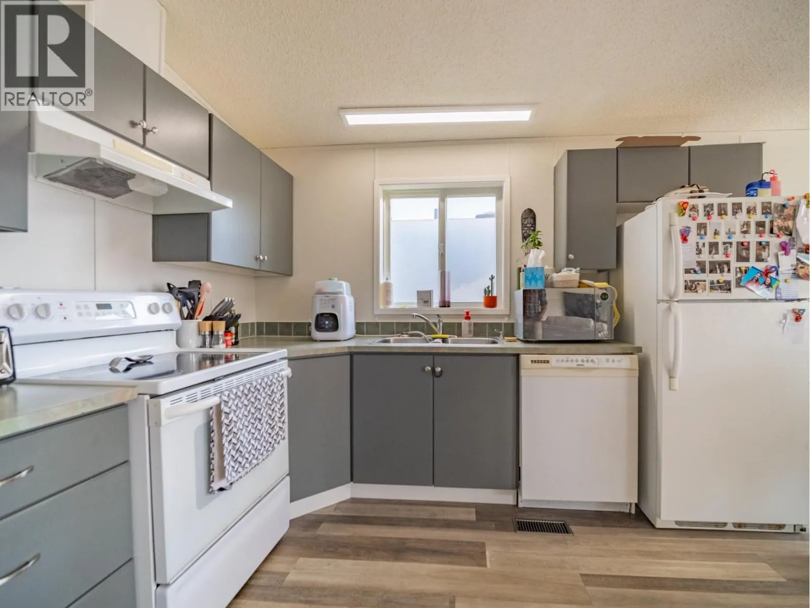 3099 SHUSWAP  E Road Unit# 52