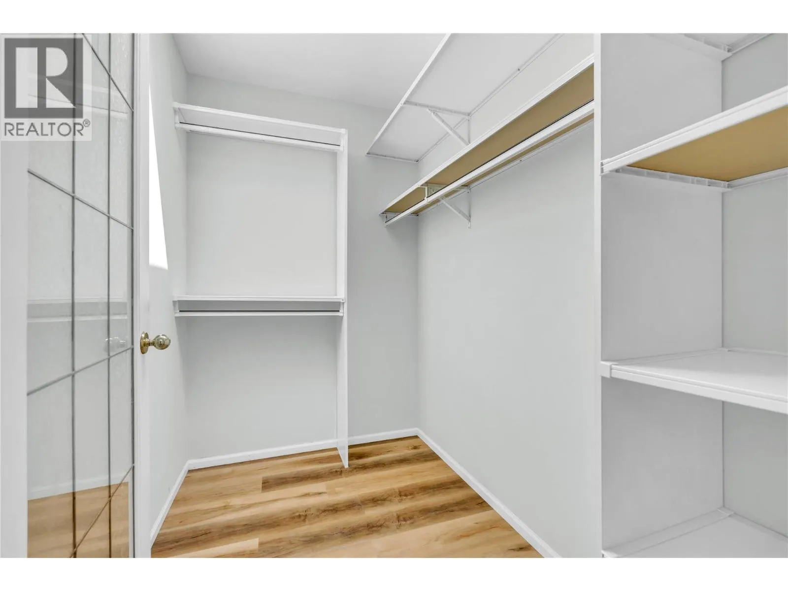 102 Forestbrook Place Unit# 207