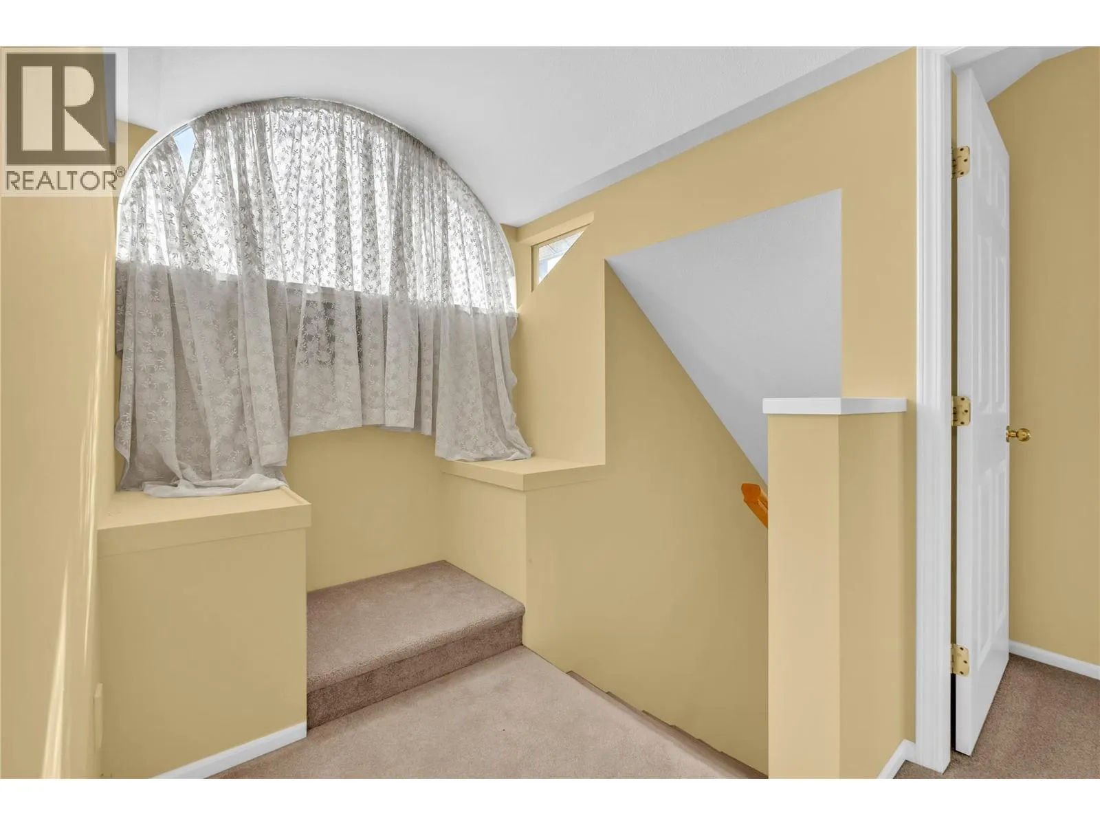 102 Forestbrook Place Unit# 207