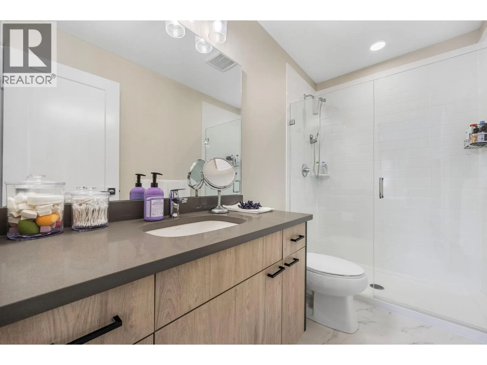 4025 Gellatly Road S Unit# 123