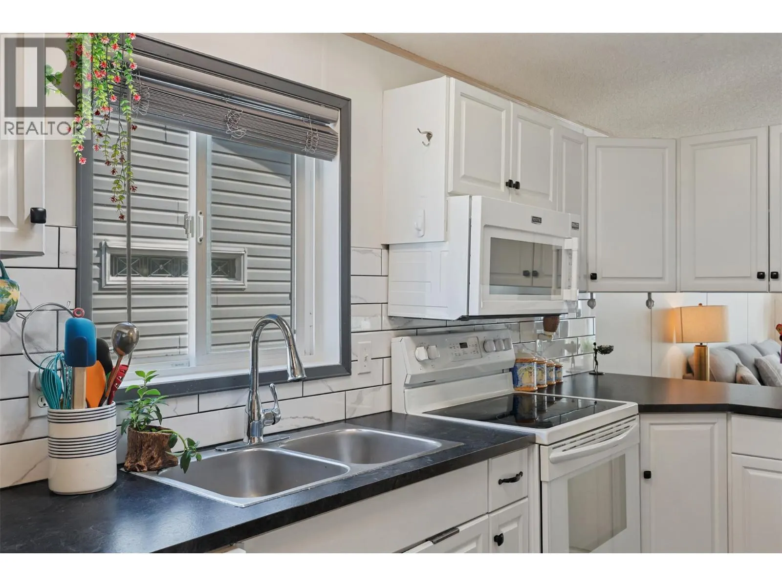 1555 HOWE Road Unit# 141